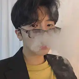 长相平平也能拍出好照片全靠这8个必学拍照姿势
