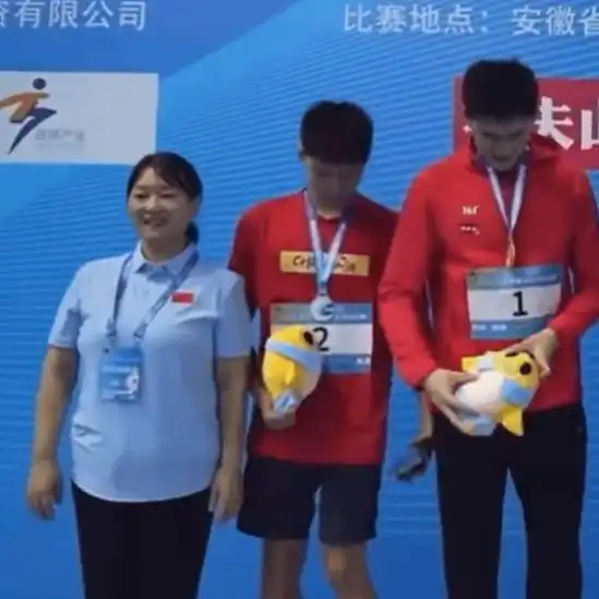 徐海博看孙杨眼神全是崇拜追星成功头像改合影下届奥运有戏否
