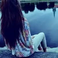 田园风格女生全身头像
