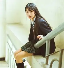 00后女生校服照走红,被赞穿校服最好看的校花

