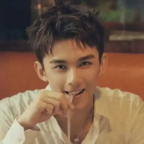 情侣头像若能避开猛烈的喜欢,自然也不会有悲痛的来袭
