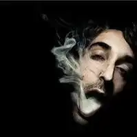 求欧美男模头像要男人一点的当然夜店风格也行越多越的好
