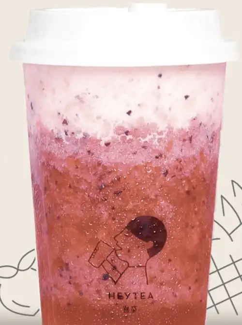 奶茶行业缺乏规范喜茶坑骗消费者被罚,蜜雪冰城使用过期原料
