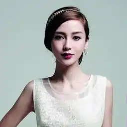 迪丽热巴娜扎杨颖郭碧婷混血感女星时尚大对决
