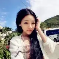 qq头像她爱我吗女生森系
