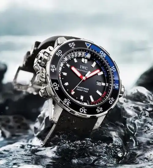 金时腕表潜水腕表装逼利器
