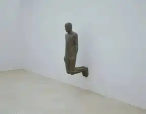 英国最重要的当代雕塑家来中国办个展了,你就说去不去看吧
