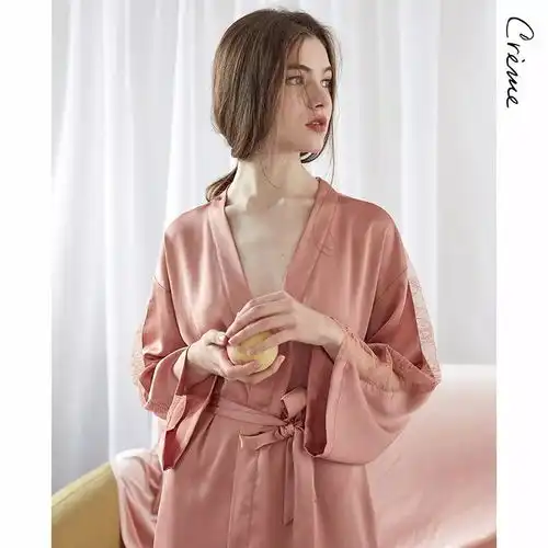 每一个chic女人的必修课,是拥有一套高级睡衣
