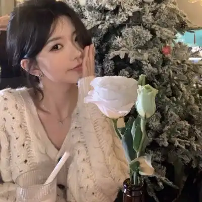 你风尘仆仆走向我,胜过所有遥远的情侣头像我要个性网
