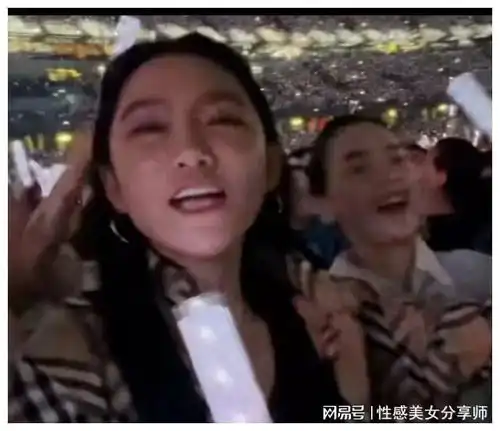 谢娜晒与蔡少芬聊天记录,后者挑衅前者无语,谢娜社交头像引热议
