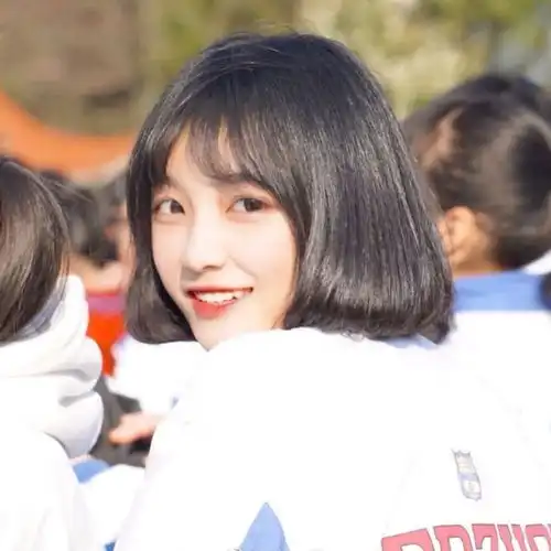 女生的笑容有多治愈
