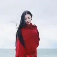 三十岁穿红衣服美女头像微信头像图片大全
