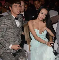 亚洲最美瑜伽教练母其弥雅秀美胸当众提拉胸垫
