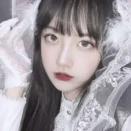 清晰的冷酷头像女生人生就是在得失之间徘徊
