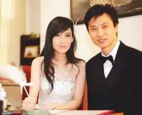 50岁还能这么少女,周慧敏怎么做到的原来除了健身护肤,最重要的还是这个秘诀......
