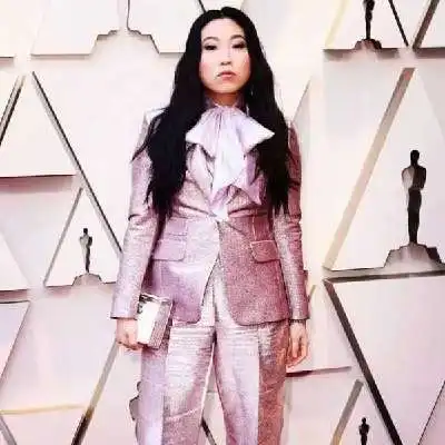 别被忽悠了中国女人的美从未脱离群众
