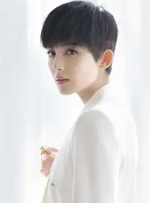 那么有气质好看的发型,看古力娜扎玩转长发和短发
