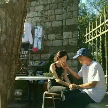 两人一组qq情侣头像
