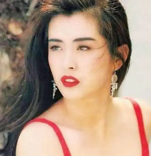 没有工作的王祖贤,却在加拿大生活了16年,她都在干嘛
