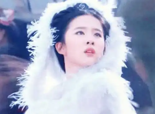 古装穿披风的美人娜扎萌炸,鞠婧祎二次元,网友妈妈,她用鼻孔瞪我搜狐娱乐搜狐网
