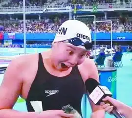 行走的表情包,霸屏的段子手
