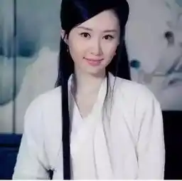 一袭白衣的古装美女,赵丽颖第三刘亦菲第二

