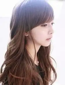 这个女生是谁

