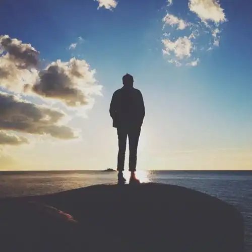 你们快快生活我们慢慢品茶
