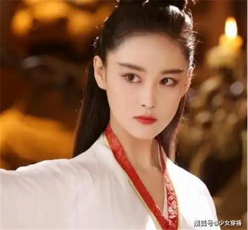 有这3种眼型的女人,一般颜值都很高,尤其第1种,特招男生喜欢眼睛形状狐狸
