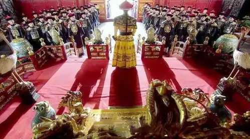 古代上朝时间那么早,上朝的文武百官住在哪上完朝又去哪工作
