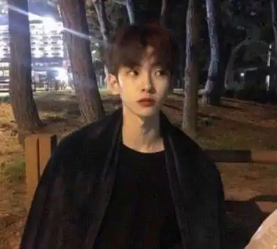 十二星座3个星座的男生,会把你宠成小公举
