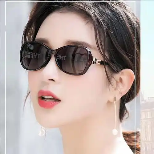 2020新款女士小脸太阳镜防紫外线小框圆脸长脸眼镜开车优雅墨镜
