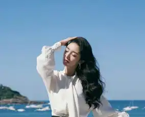 杨幂参加综艺节目一句话掀起节目组老底,网友我服了,你厉害
