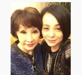 70岁美容教母来头大,刘嘉玲是她密友,与刘晓庆似橡胶姐妹

