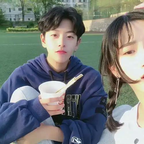 头像再爱也无法肯定一辈子,这就是人生
