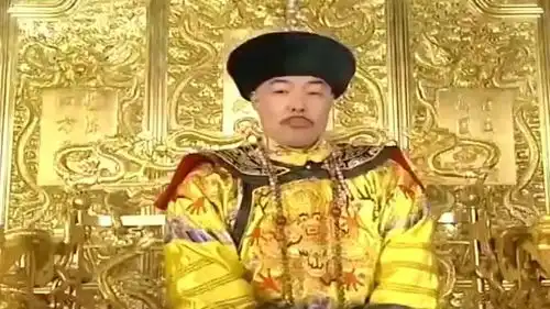 纪晓岚上朝打瞌睡,没想到因祸得福升大官,和珅气坏了
