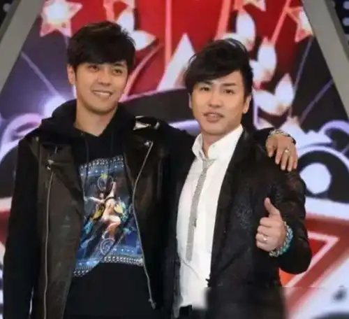 趁欧弟服兵役,好兄弟罗志祥撬走欧弟女友makiyo
