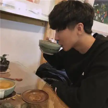 男伤感忧郁头像图片失落伤感沮丧与失落的男生
