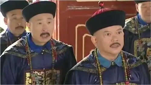 纪晓岚上朝打瞌睡,不料因祸得福升大官,和珅气得要哭了
