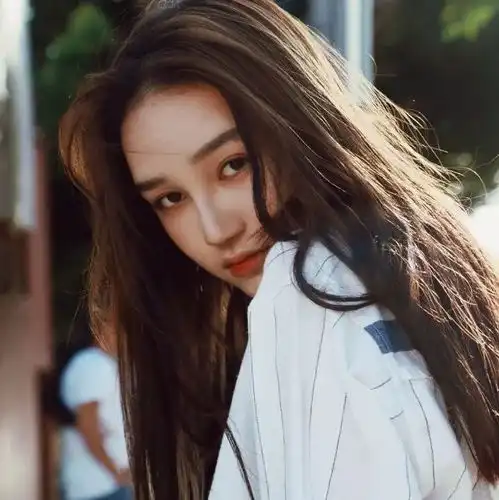 闺蜜头像丨有了你,黑暗不再是黑暗
