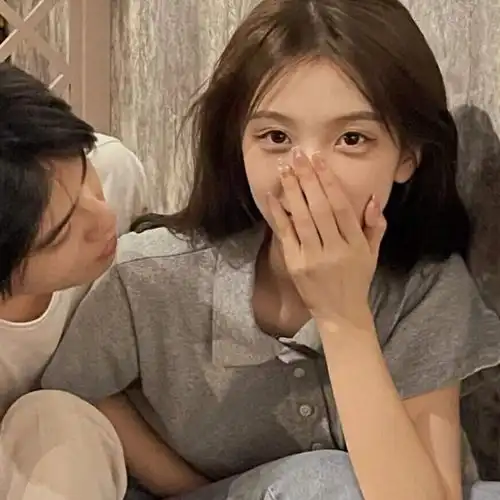 好看的情侣头像最美的相遇不问过往
