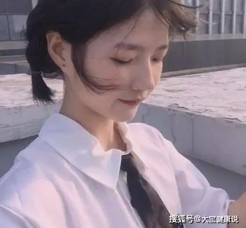 搞笑gif风扇没有招惹你,你为啥动扇叶
