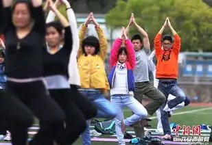 南京农业大学现百人瑜伽阵男女齐参与
