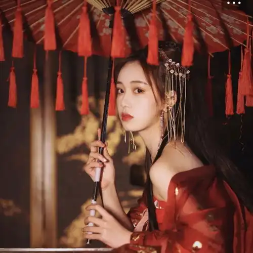 精选古风女生头像
