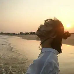 这世上只有一种成功,就是以自己喜欢的方式过一生
