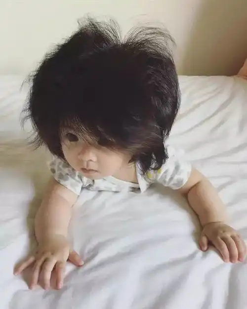 法亚在线日语日本妈妈另类晒娃引围观,真人版蒙奇奇让医生也惊叹不已
