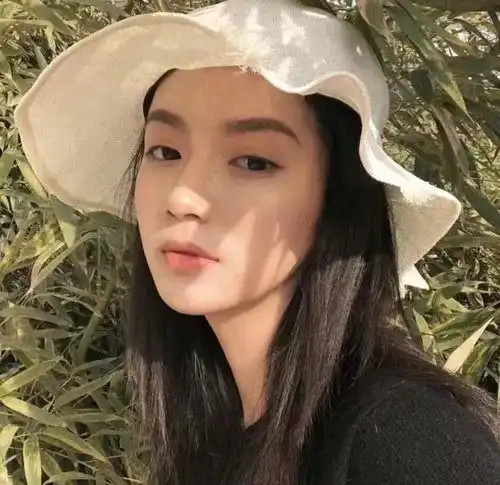 女生头像你心中有人了吗
