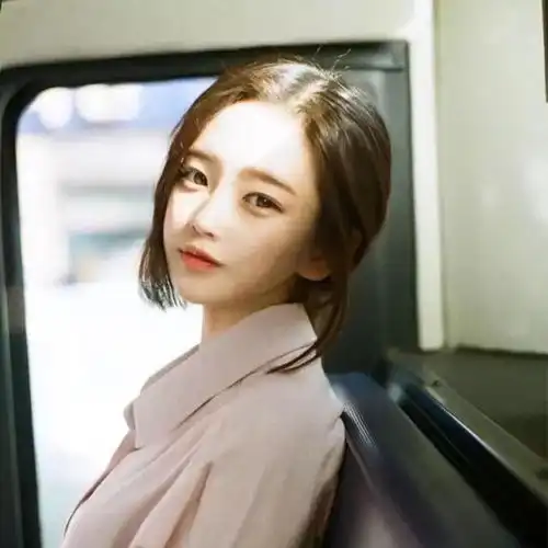 填没填充过玻尿酸的脸,看完这3个特征外,秒懂
