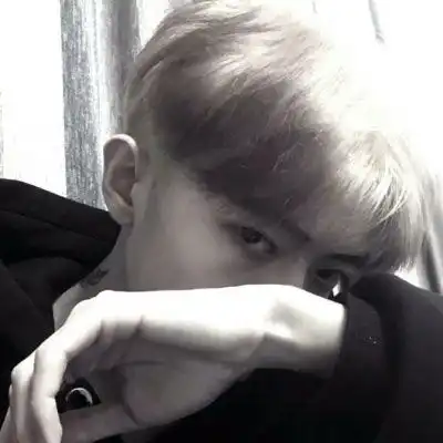 遮半边脸的男生头像高清遮住脸的男生头像图片
