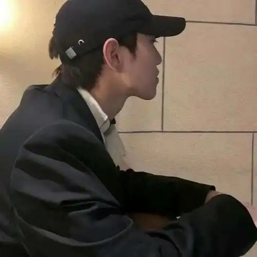 你是我寥寥人生中突然闯进来的惊喜
